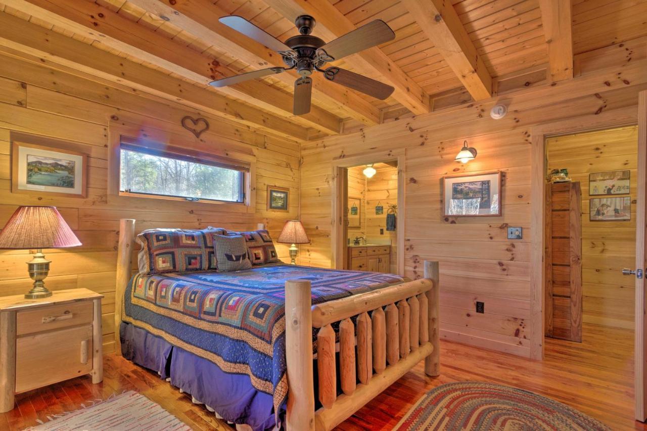 فيلا Lake Lure Log Cabin With Grill Steps To Beach! المظهر الخارجي الصورة