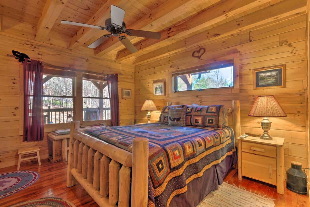 فيلا Lake Lure Log Cabin With Grill Steps To Beach! المظهر الخارجي الصورة