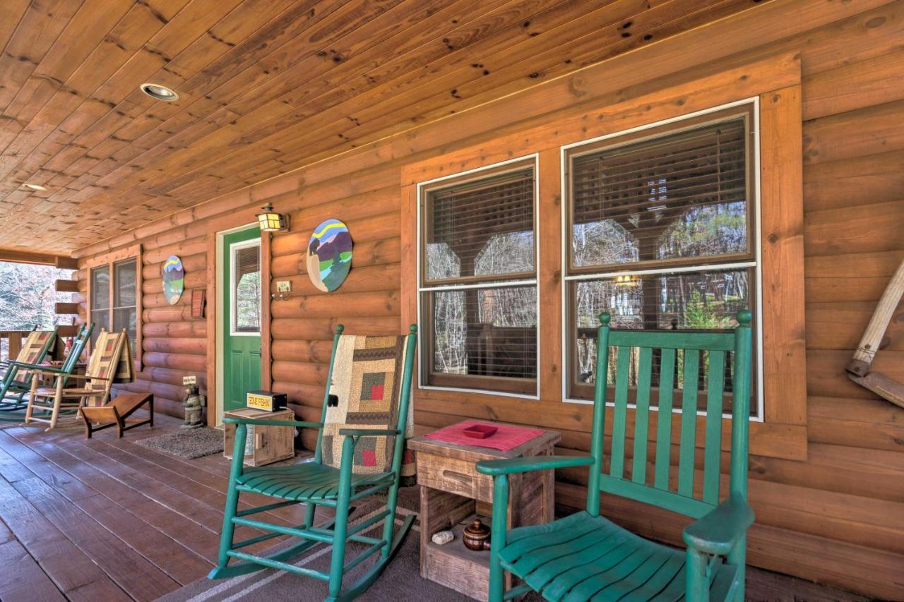 فيلا Lake Lure Log Cabin With Grill Steps To Beach! المظهر الخارجي الصورة