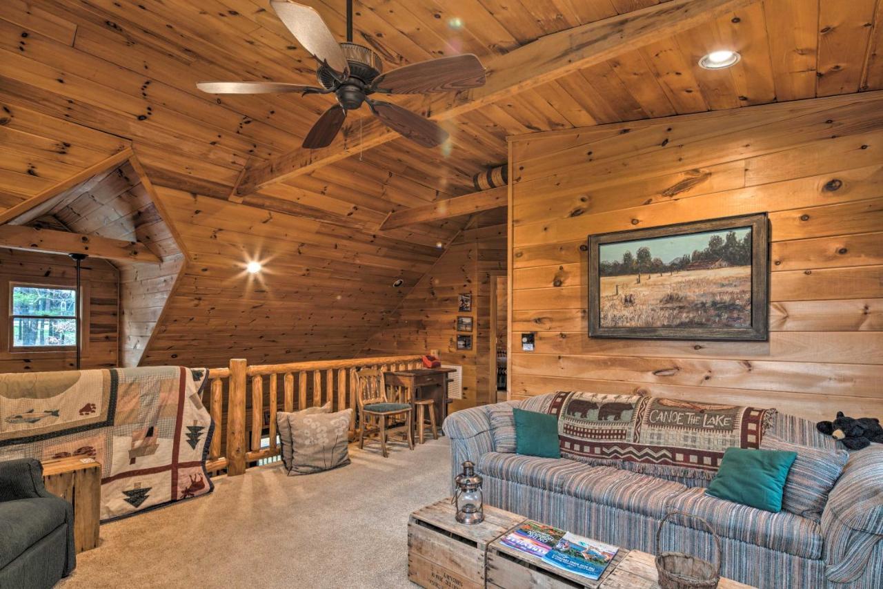 فيلا Lake Lure Log Cabin With Grill Steps To Beach! المظهر الخارجي الصورة